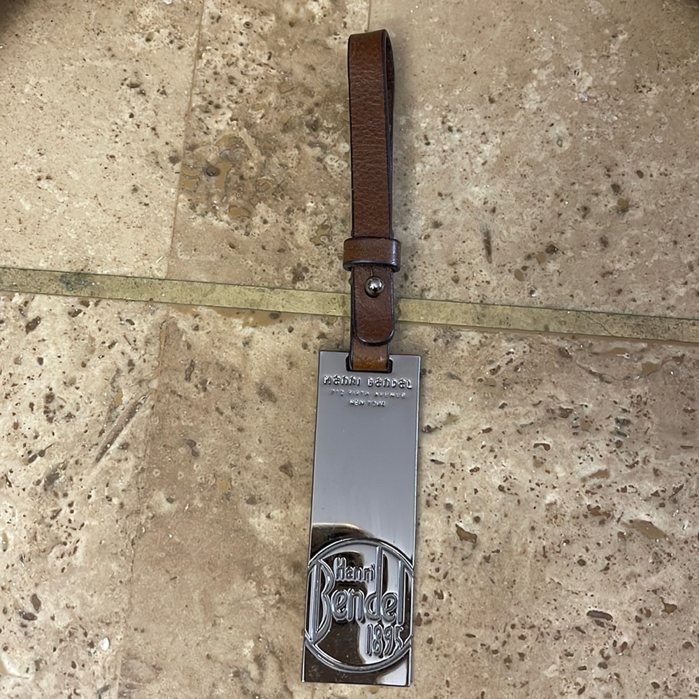 Henri Bendel-keychain for keys or for bags